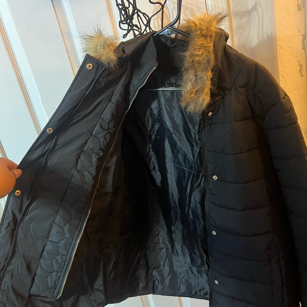 Puffer with faux fur